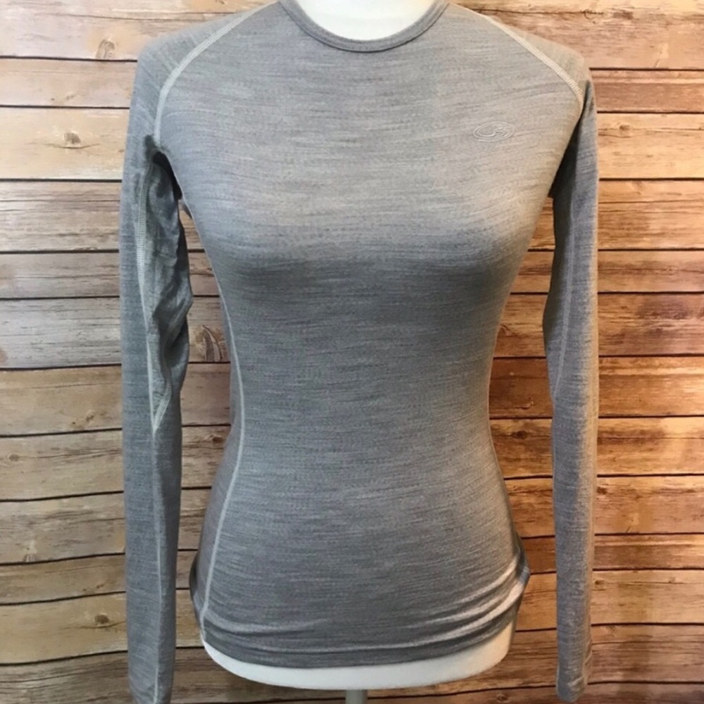 Icebreaker 100% Merino wool base layer. Size small.